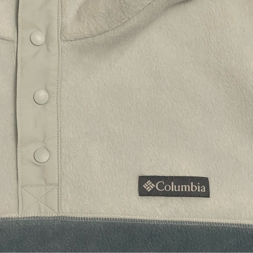 Columbia Men's Two-Tone Fleece Pullover - Light Gray and Blue - Picture 4 of 10